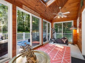 60 Allen Rd, Sturbridge MA 01566