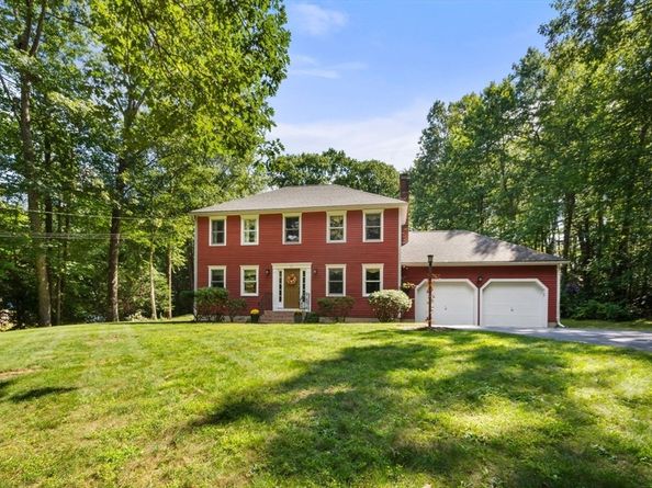 60 Allen Rd, Sturbridge MA 01566