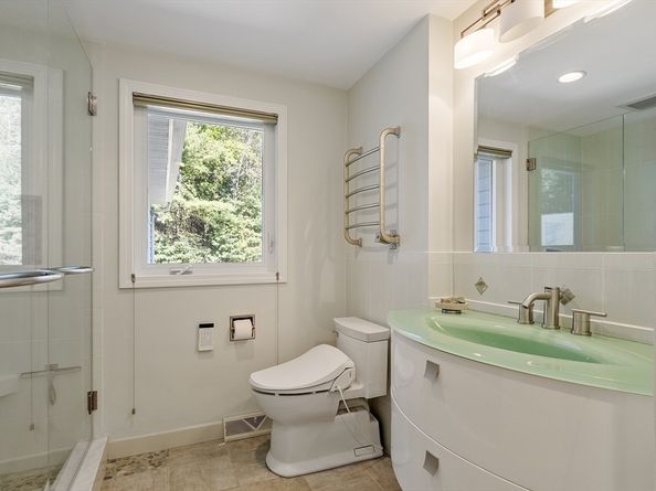 20 Hopkins Street, Wilmington MA 01887