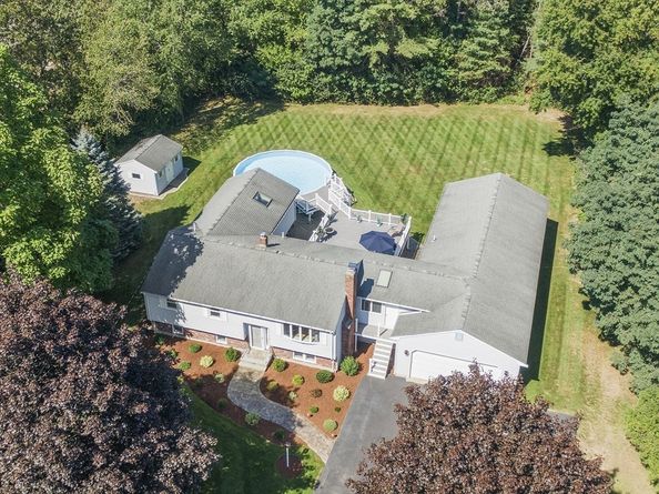 20 Hopkins Street, Wilmington MA 01887