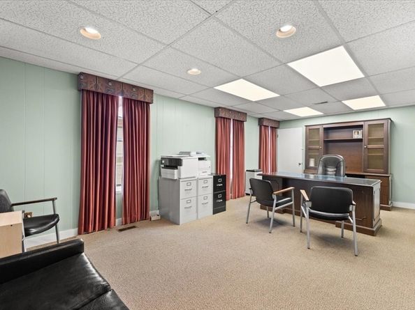 14 Cottage St, Brockton MA 02301