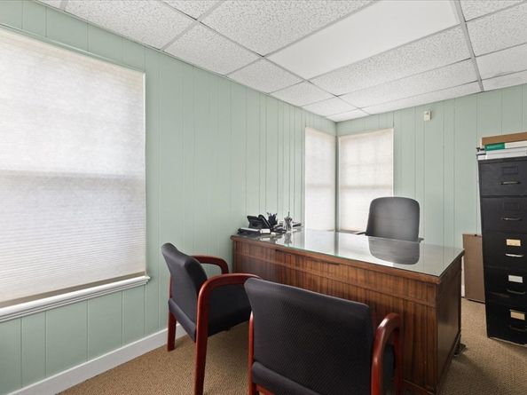14 Cottage St, Brockton MA 02301
