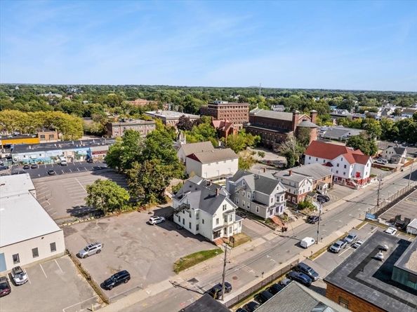 14 Cottage St, Brockton MA 02301