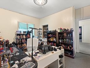 14 Cottage St, Brockton MA 02301