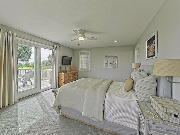 35 Prospect Ave, Hull MA 02045
