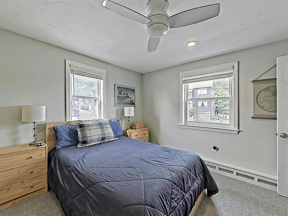 35 Prospect Ave, Hull MA 02045