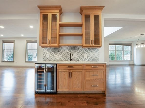 6 Talbot Farm Rd, Norwood MA 02062
