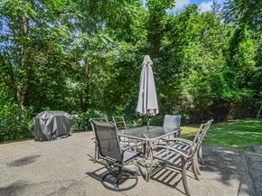 22 Beacon St, Woburn MA 01801