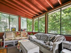 22 Beacon St, Woburn MA 01801