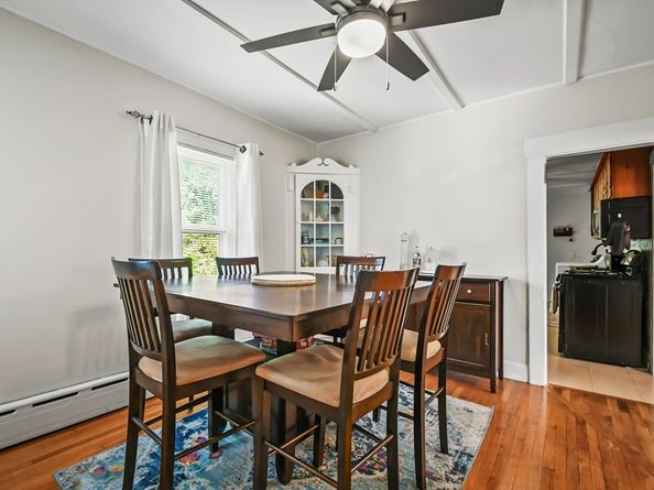 22 Beacon St, Woburn MA 01801