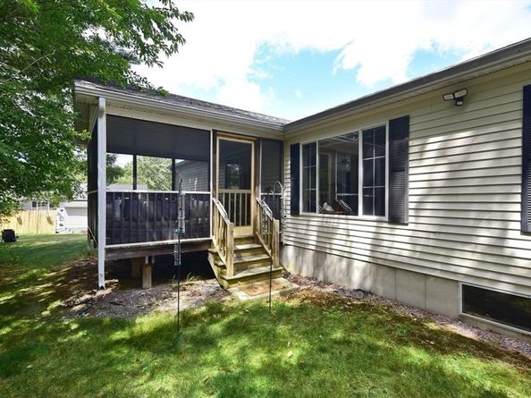 1606 Fox Run, Middleboro MA 02346