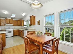 1606 Fox Run, Middleboro MA 02346
