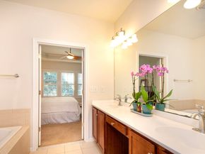 28 Picket Fence, Plymouth MA 02360