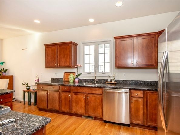 28 Picket Fence, Plymouth MA 02360