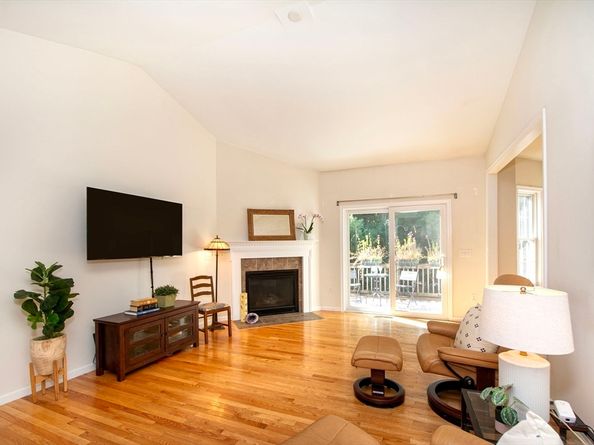 28 Picket Fence, Plymouth MA 02360