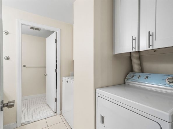 24 Jericho Road 24, Weston MA 02493