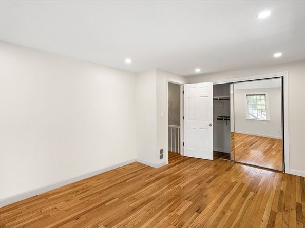 24 Jericho Road 24, Weston MA 02493