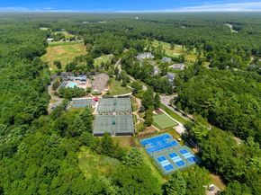 2 Golf Cottage Way, Mattapoisett MA 02739