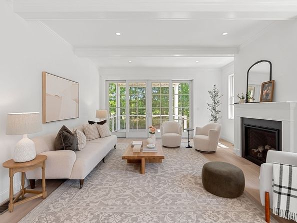 2 Golf Cottage Way, Mattapoisett MA 02739