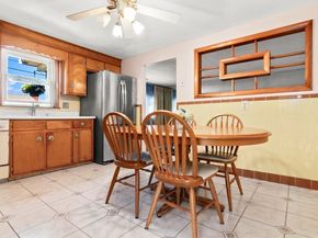 33 Lantern Rd, Revere MA 02151