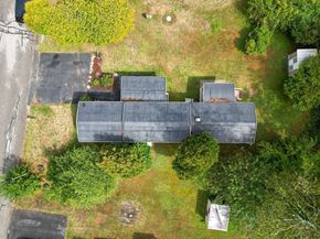 24 Beechwood Rd, Halifax MA 02338