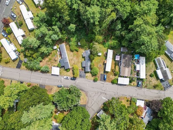 24 Beechwood Rd, Halifax MA 02338