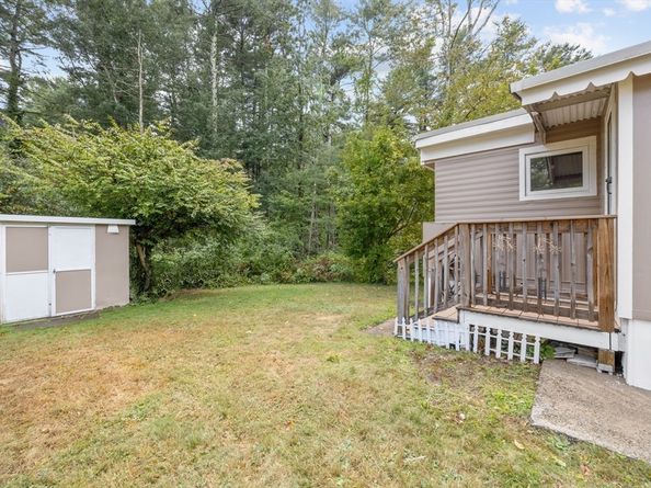 24 Beechwood Rd, Halifax MA 02338