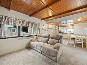 24 Beechwood Rd, Halifax MA 02338