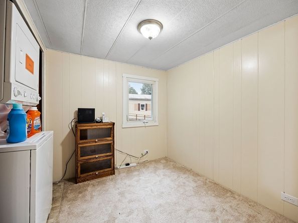 24 Beechwood Rd, Halifax MA 02338