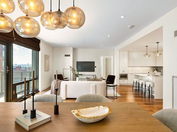 32 Traveler Street 706, Boston MA 02118