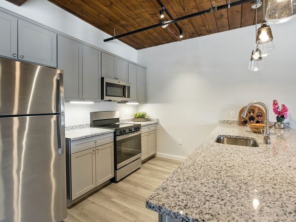 55 Sterling St 314, Clinton MA 01510