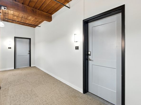 55 Sterling St 314, Clinton MA 01510