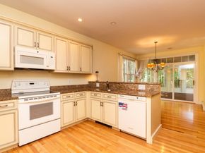 3 Bridlefield Ln, Medfield MA 02052