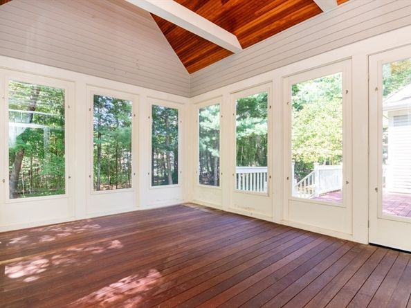 3 Bridlefield Ln, Medfield MA 02052