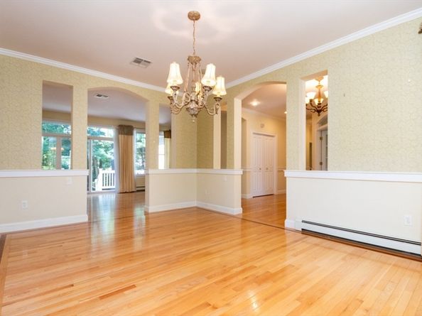 3 Bridlefield Ln, Medfield MA 02052
