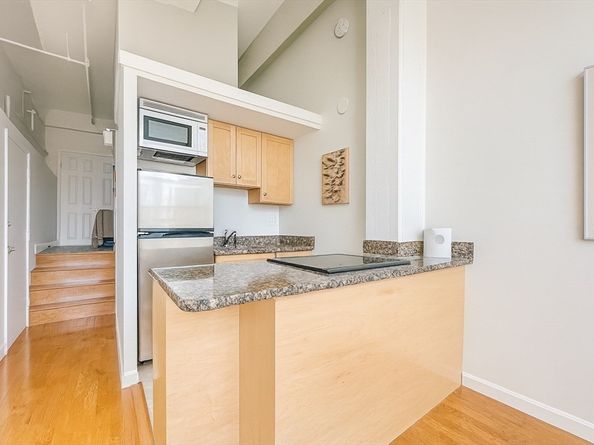 12 Stoneholm St 529, Boston MA 02115
