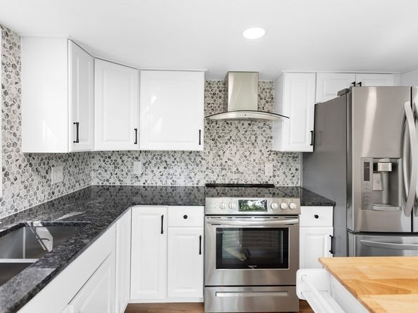 21 Beechwood Ave, Pembroke MA 02359