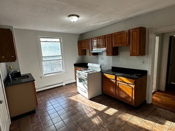 29 E Cottage, Boston MA 02125