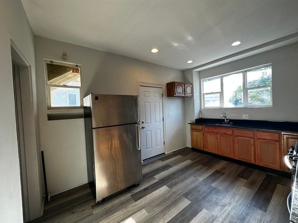 29 E Cottage, Boston MA 02125
