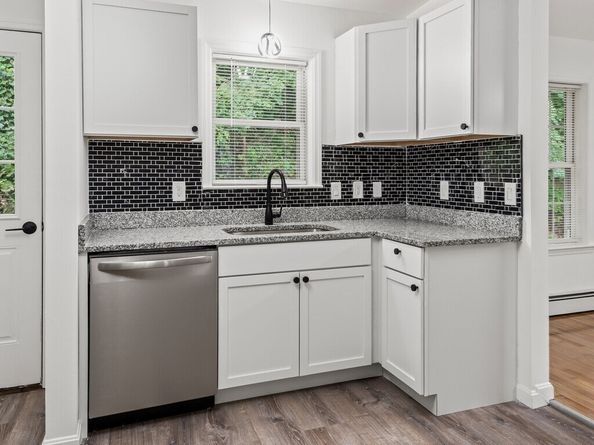 46 Locust St, Leicester MA 01611