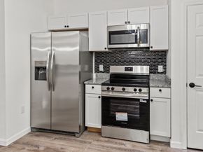 46 Locust St, Leicester MA 01611