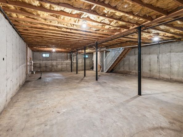 46 Locust St, Leicester MA 01611