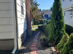 25 Monson St, Brockton MA 02301