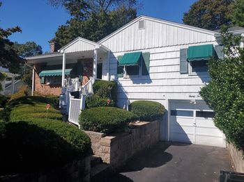 25 Monson St