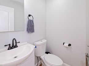 1 Glen St. B, Framingham MA 01702