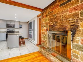 30 Center St, Ashburnham MA 01430