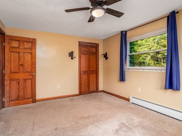 30 Center St, Ashburnham MA 01430