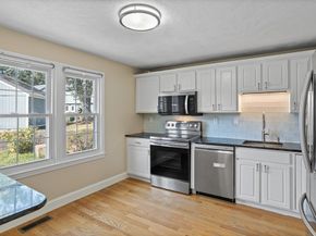 134 Russet Ln 134, Boxborough MA 01719