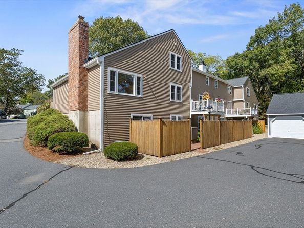 134 Russet Ln 134, Boxborough MA 01719