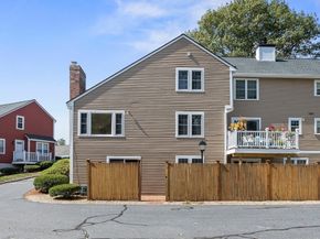 134 Russet Ln 134, Boxborough MA 01719